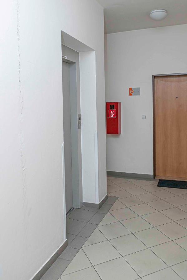 Castle View Apartment With Free Parking Bratislava Buitenkant foto